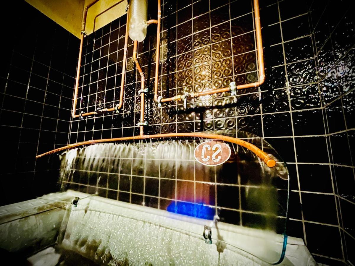 Haraburdi Recyclart Hotel Kostelec nad Orlicí Εξωτερικό φωτογραφία
